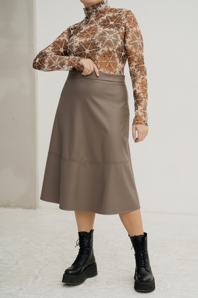 Юбка Незнакомка 04.8459.2681 искусственная кожа на трикотаже ((62) 164-124-132, серо-бежевый)
